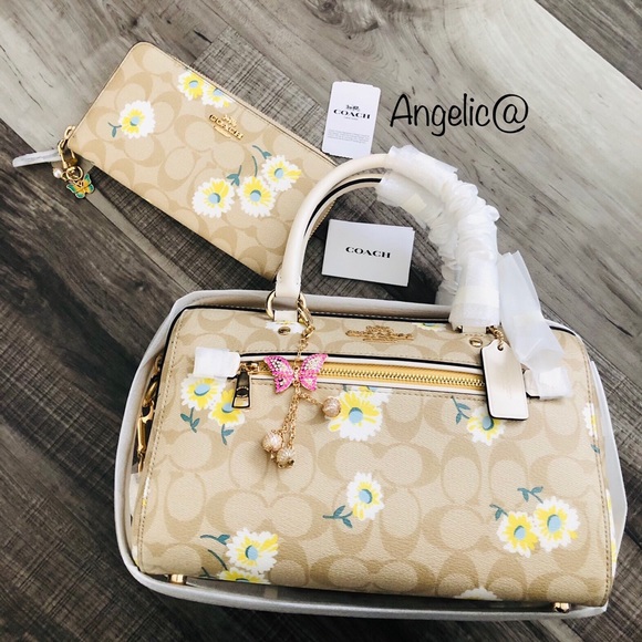 SOLD!!!Coach Daisy purse and wallet set - Picture 1 of 16